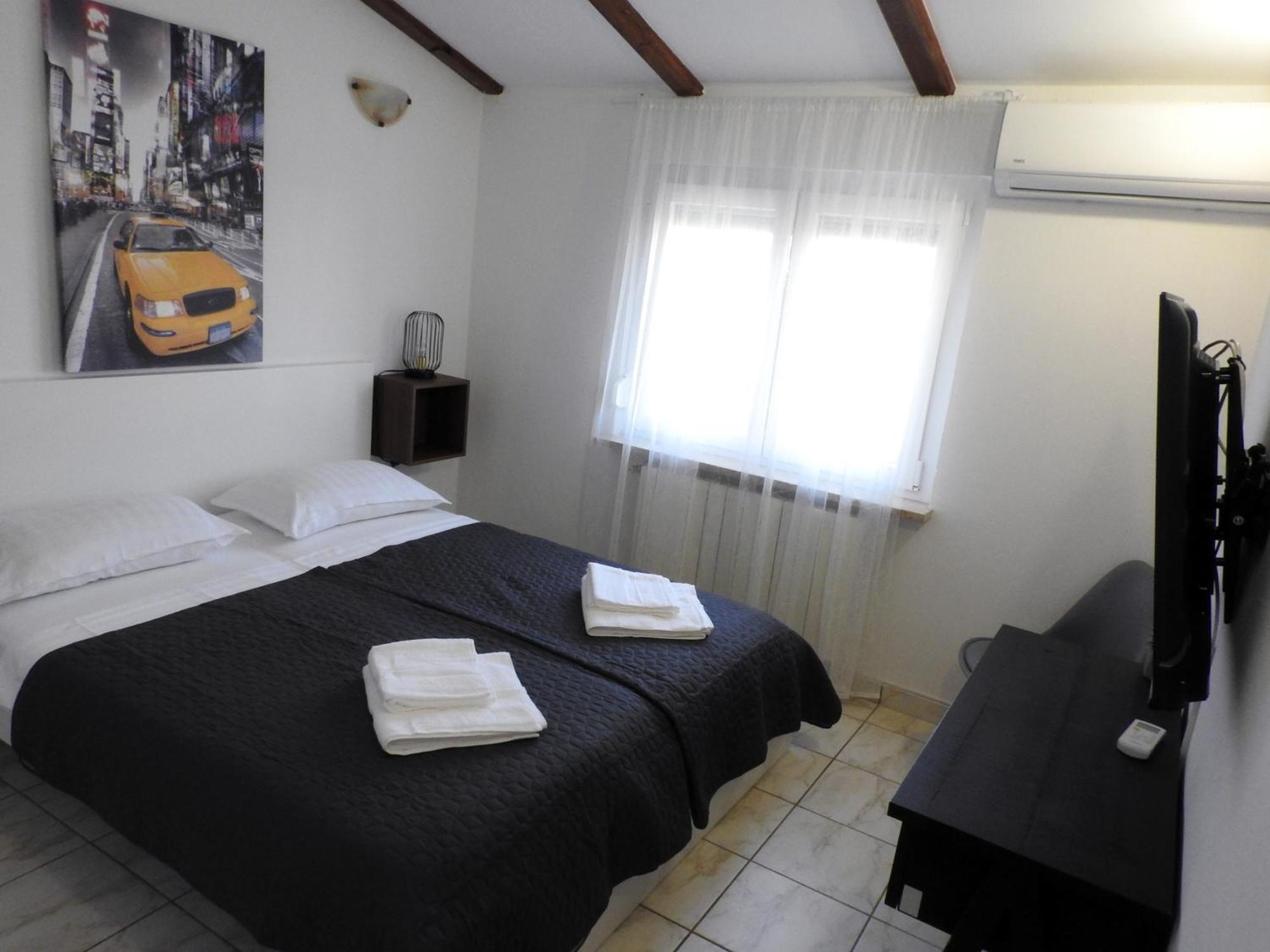 Ines- Stinjan Apartment Pula